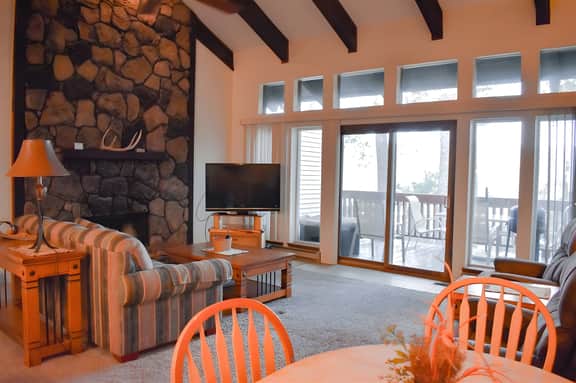 C3 - The Nestled Inn